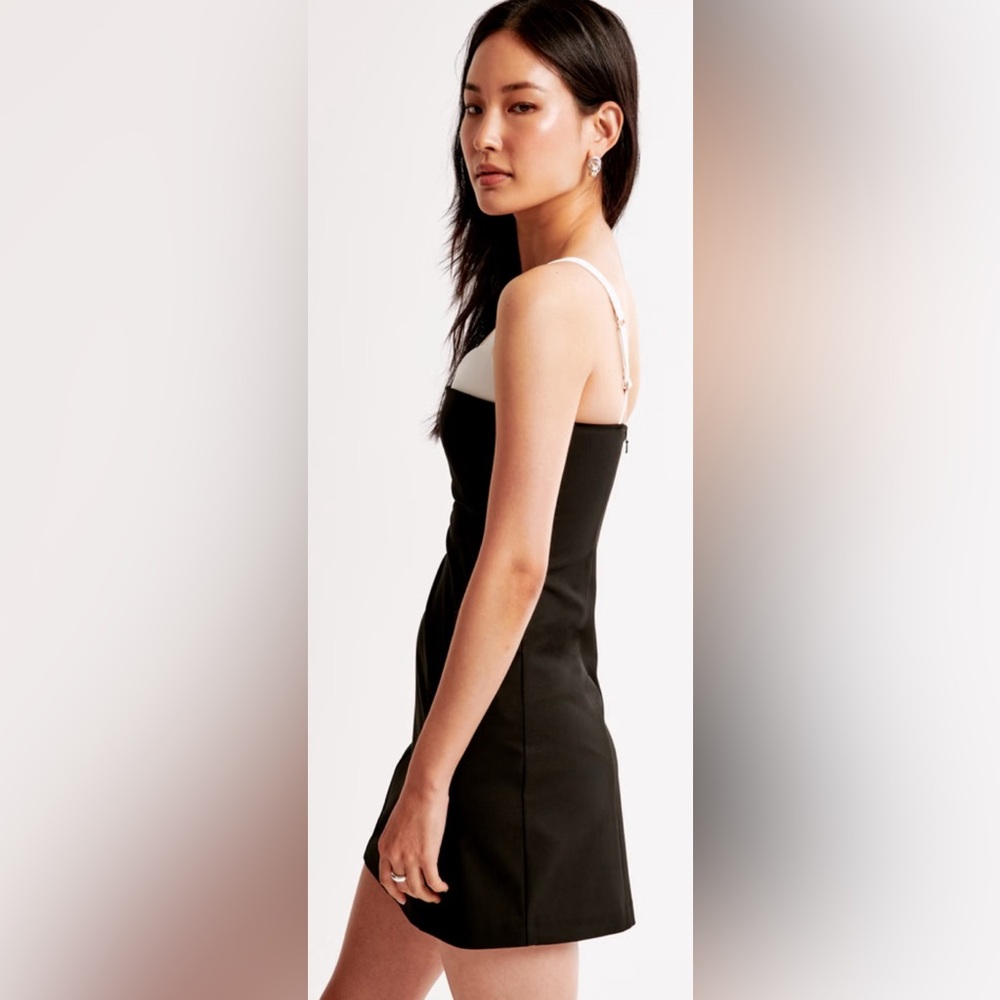 NWOT Abercrombie & Fitch Black & White Contrast Sweetheart Corset Mini Dress LP - Picture 2 of 7